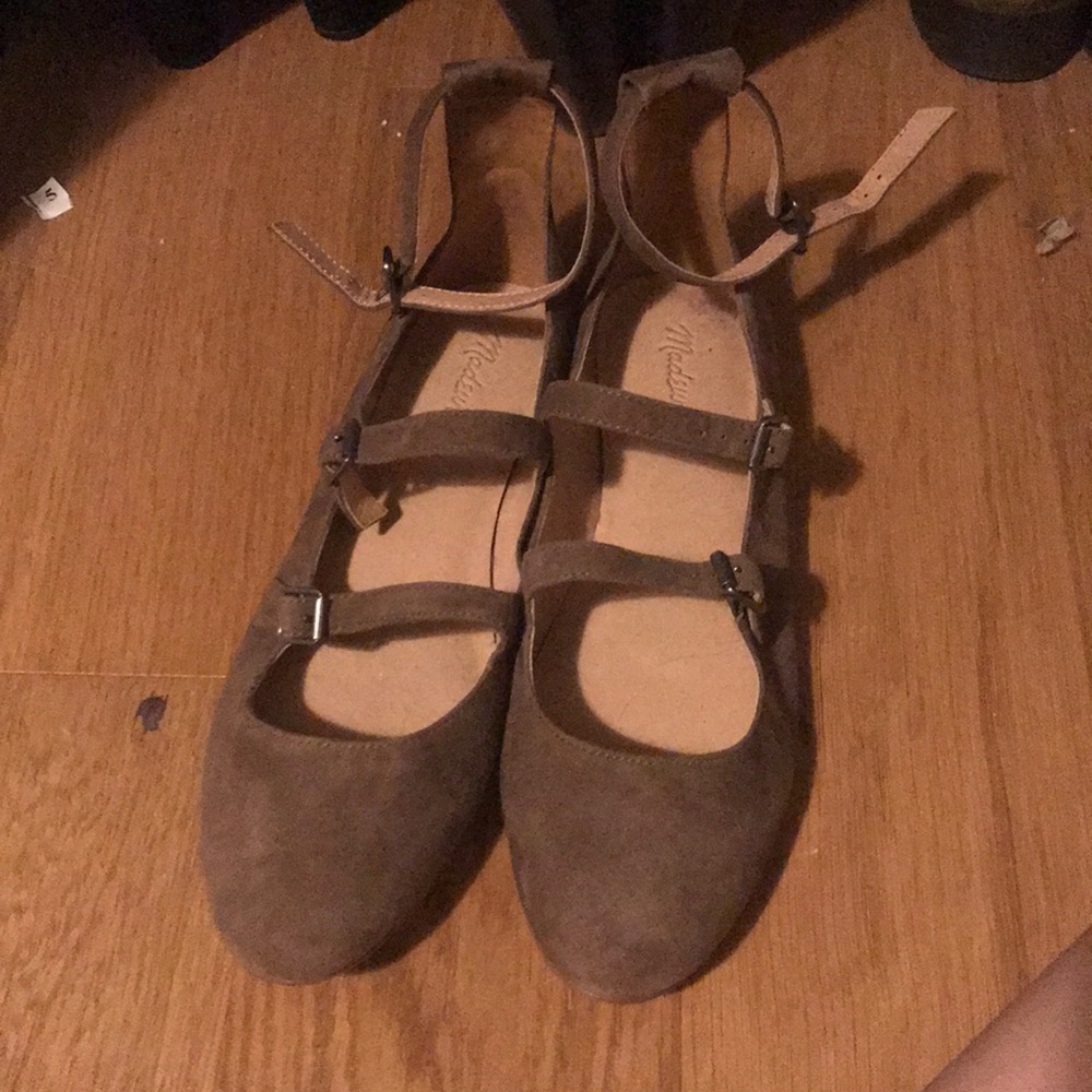 Madewell mushroom suede flat shoes size 9